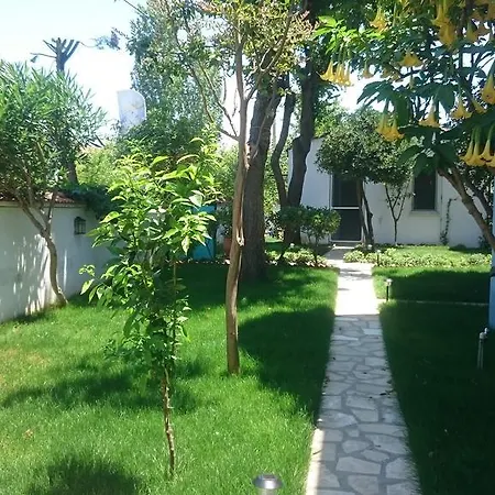 Daire Turtle Beach Bungalows